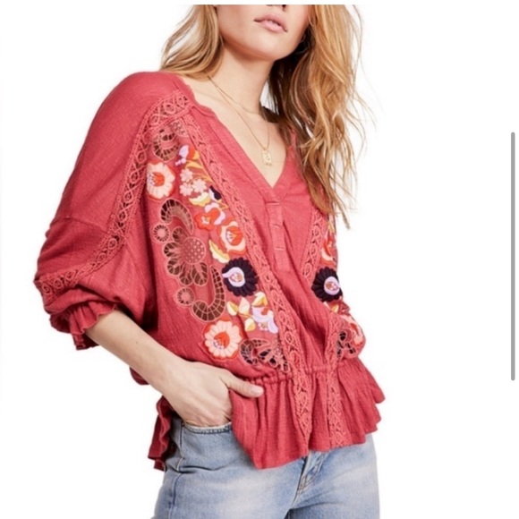 FINAL SALE Free People Serafina Sangria Floral Embroidered Crochet Boho Top M - Picture 2 of 11